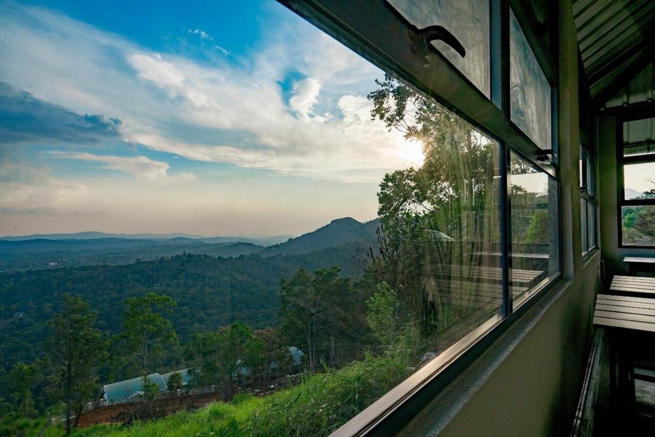 Windale Resorts Pooppara Buitenkant foto