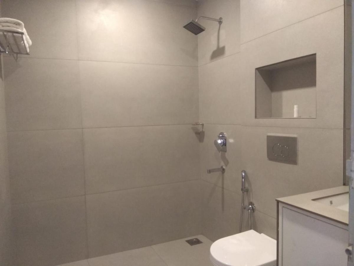 Windale Resorts Pooppara Buitenkant foto