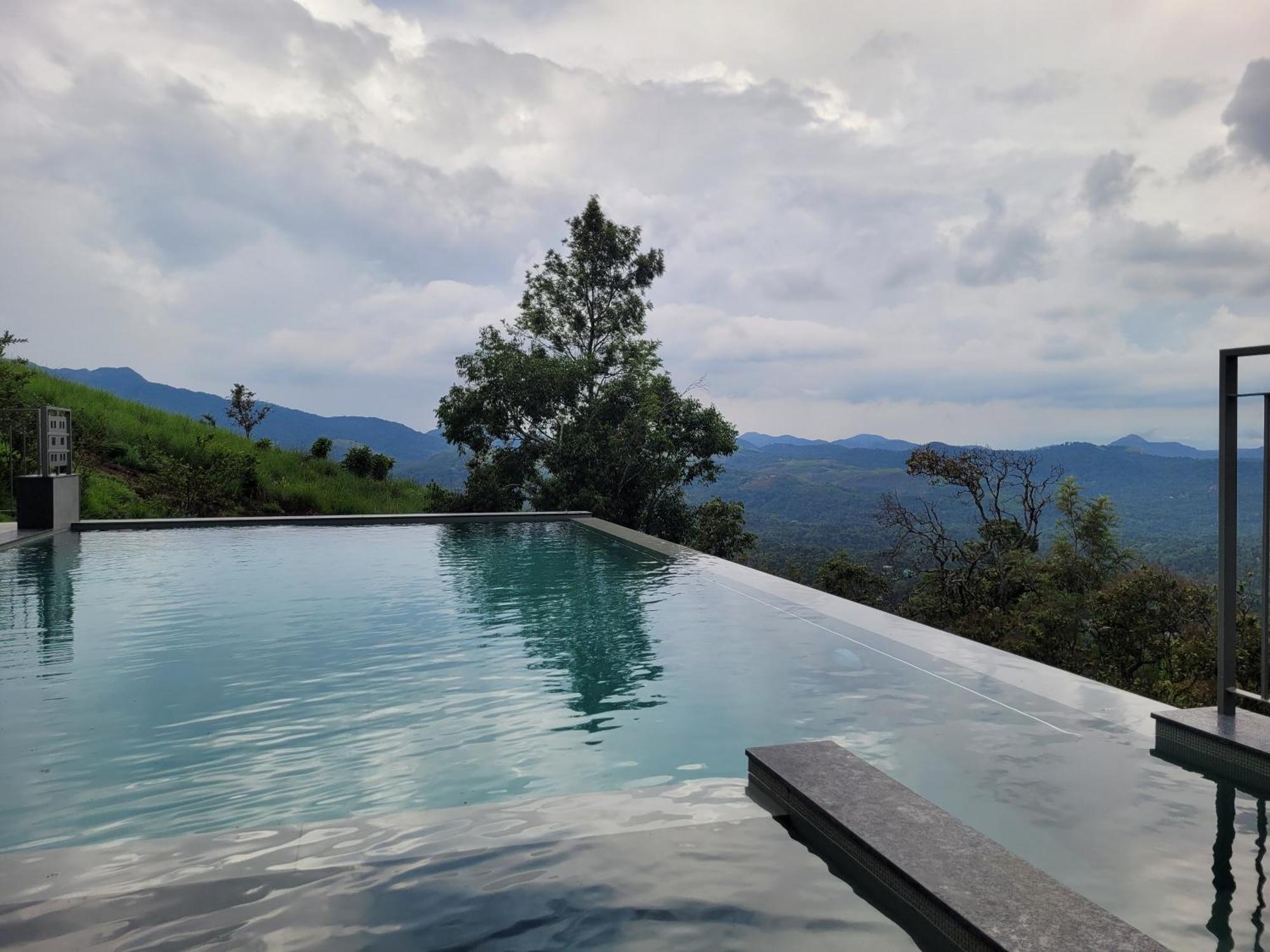Windale Resorts Pooppara Buitenkant foto