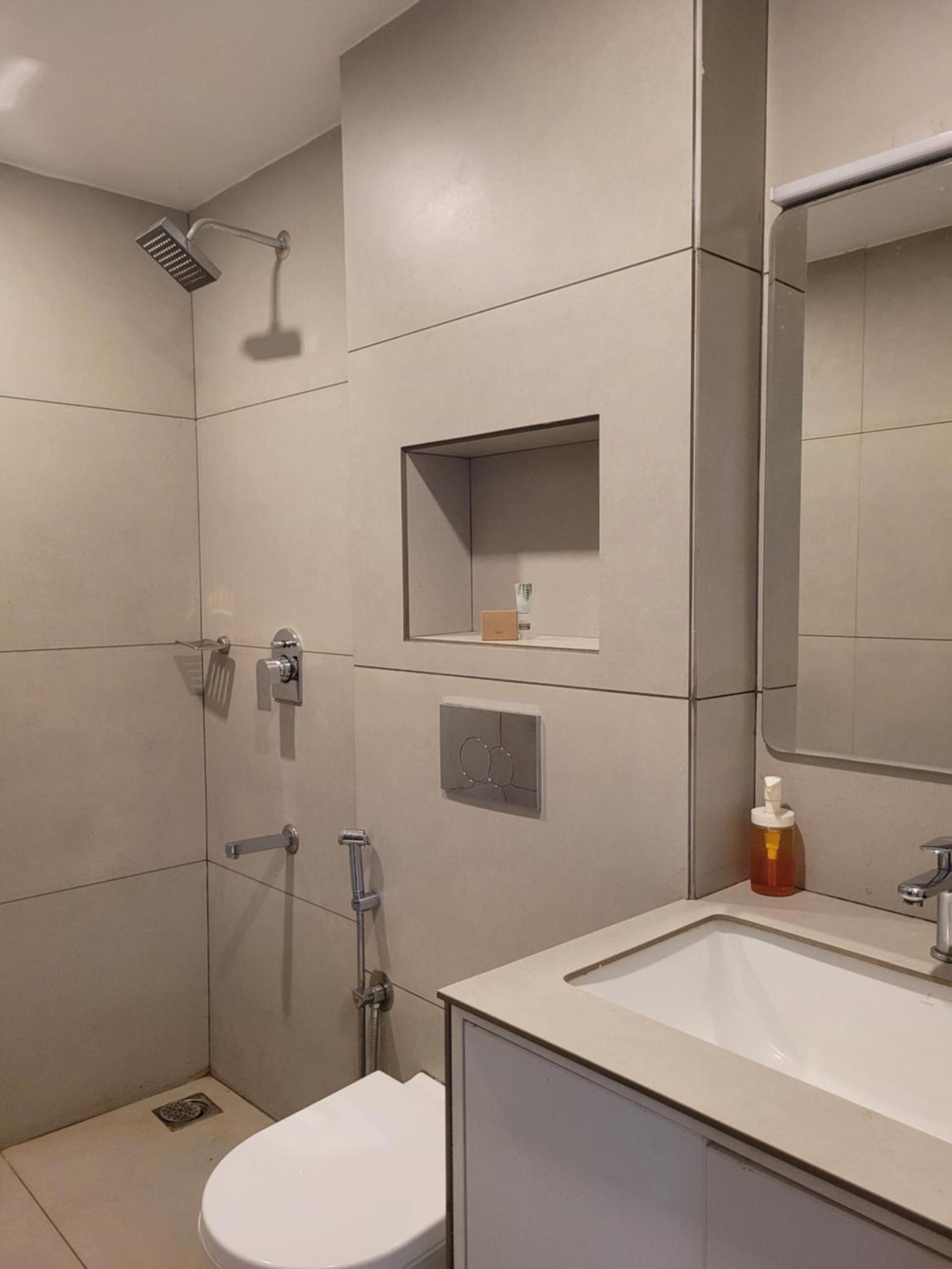 Windale Resorts Pooppara Buitenkant foto