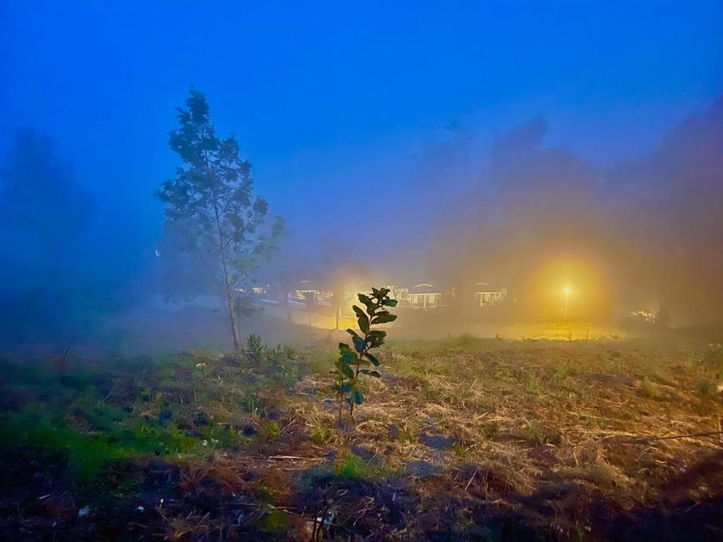 Windale Resorts Pooppara Buitenkant foto