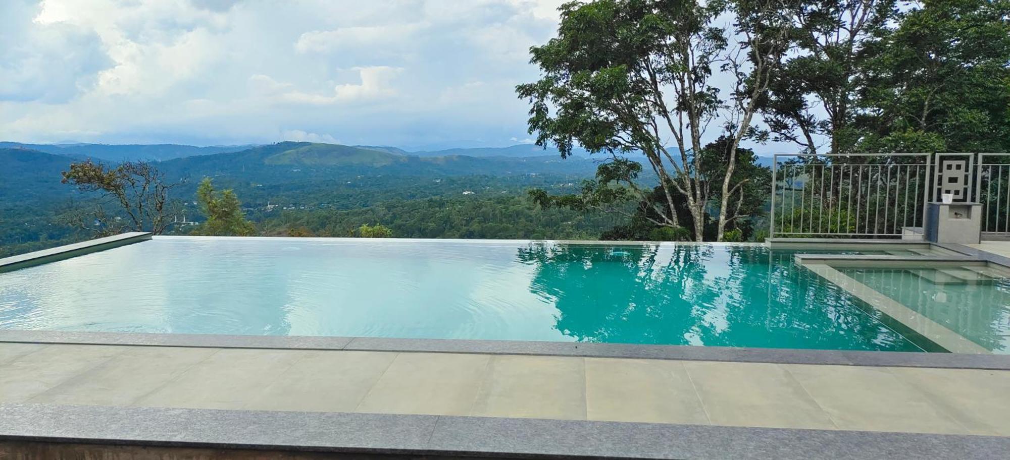 Windale Resorts Pooppara Buitenkant foto