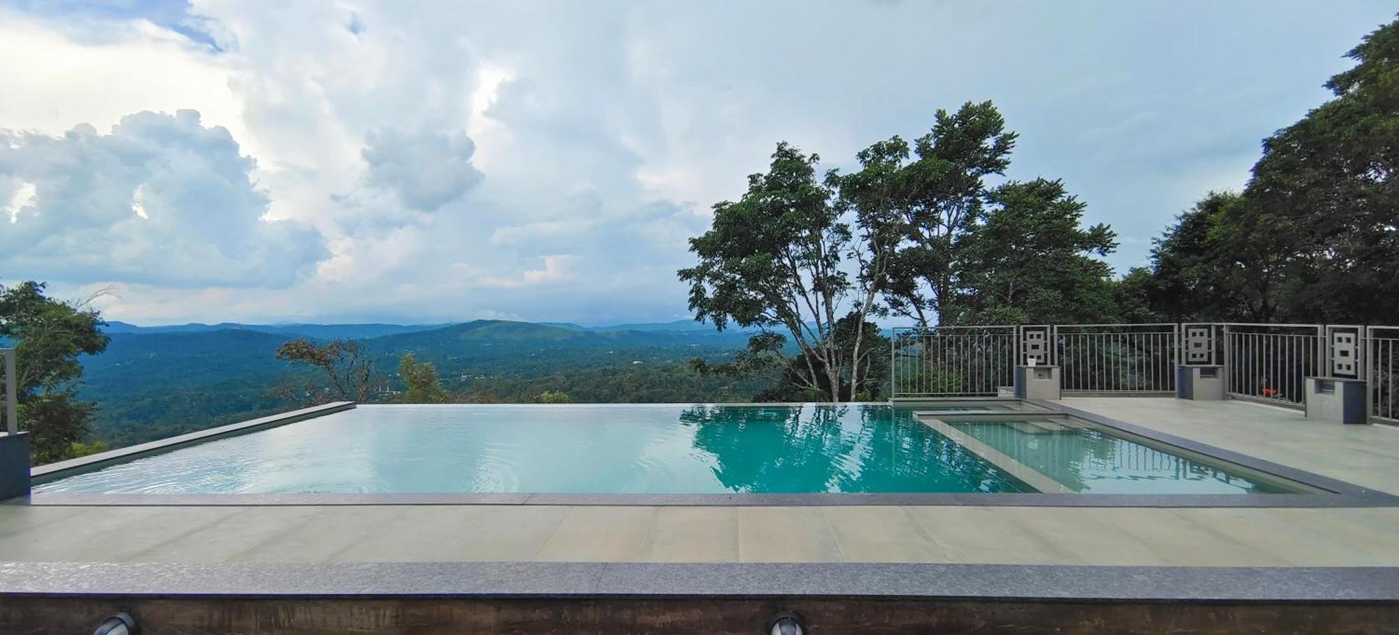 Windale Resorts Pooppara Buitenkant foto