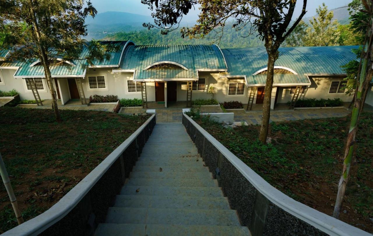 Windale Resorts Pooppara Buitenkant foto