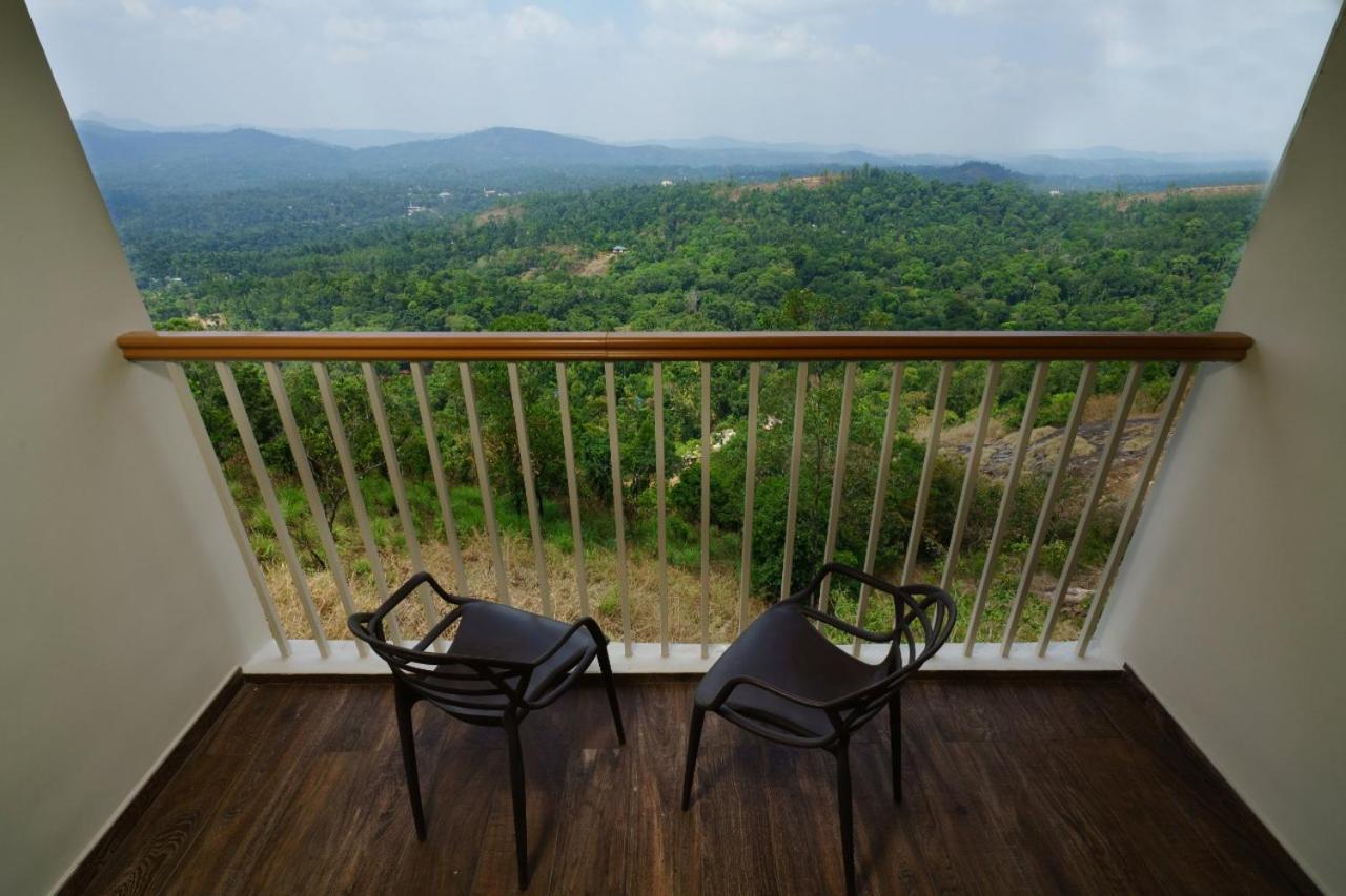 Windale Resorts Pooppara Buitenkant foto