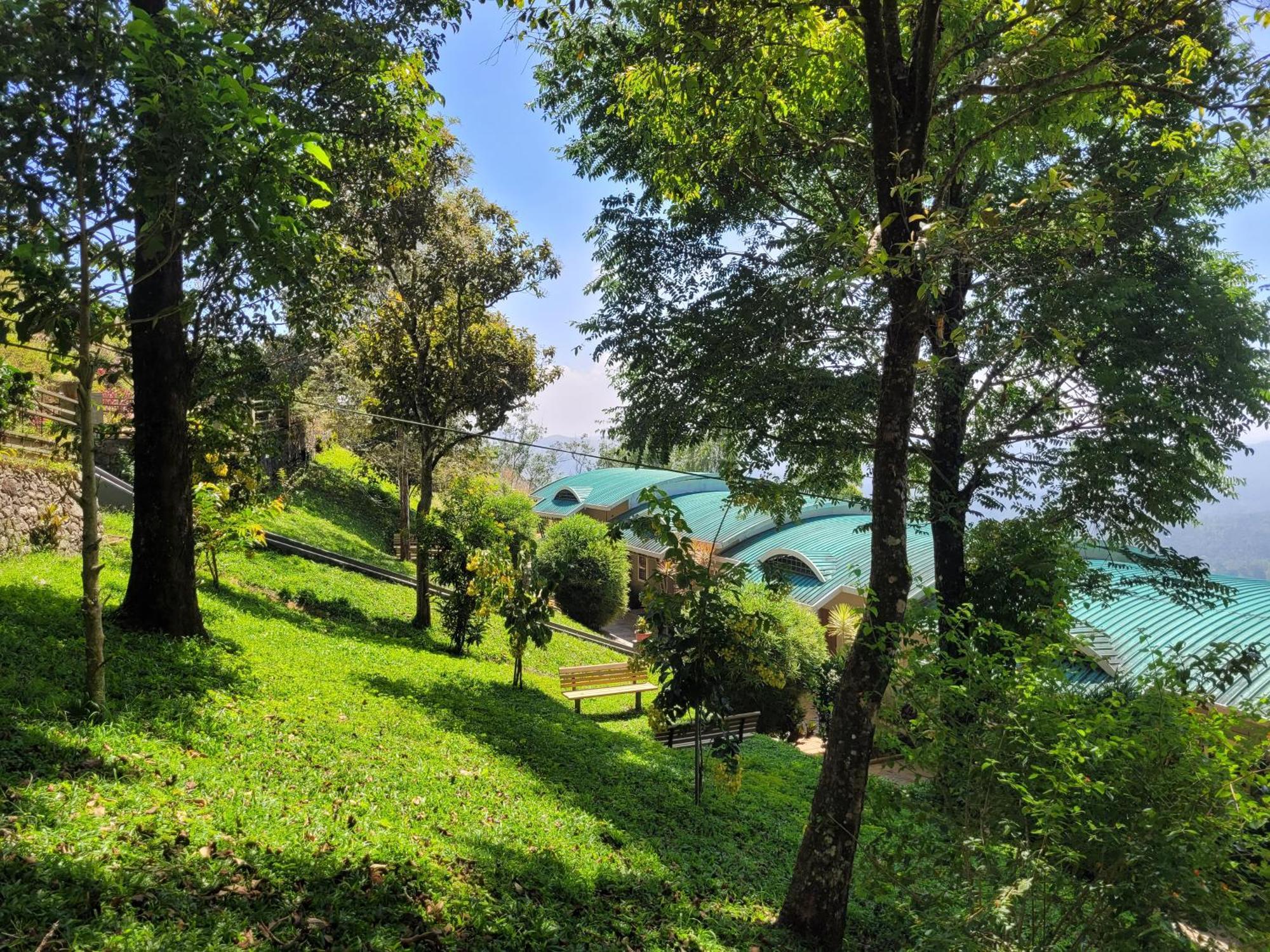 Windale Resorts Pooppara Buitenkant foto
