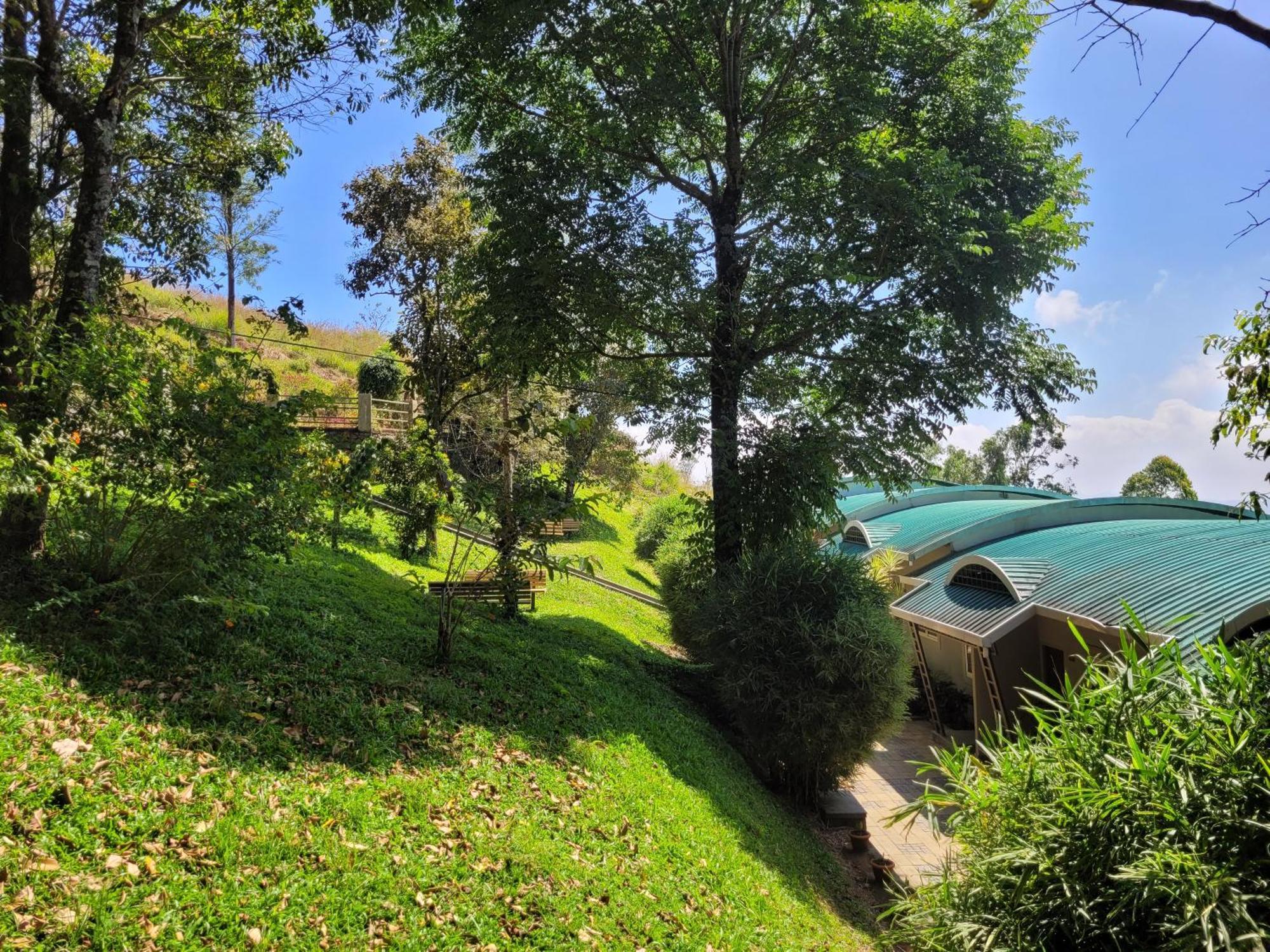 Windale Resorts Pooppara Buitenkant foto